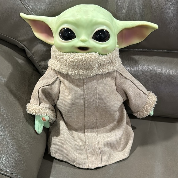 Star Wars Mandalorian Grogu The Child Plush Toy 11" by Mattel - Picture 2 of 5